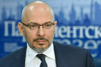 Николаев заявил о необходимости информировать россиян о магах-мошенниках