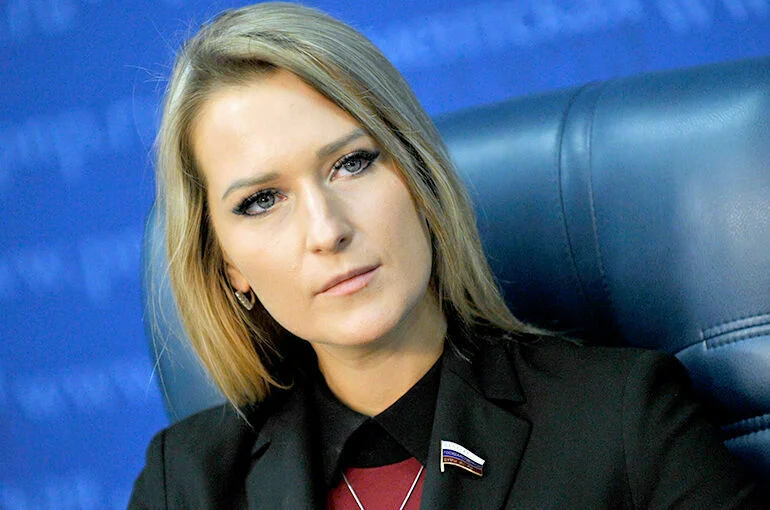 Депутат Лантратова рассказала, когда внесут законопроект против школьной травли
