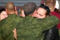 Гражданские жены участников СВО смогут наследовать их имущество и получать выплаты