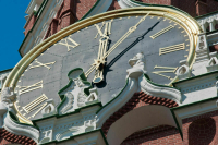 Сколько часовых поясов нужно для счастья россиян