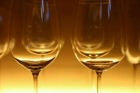 На алкомаркеты могут распространить ограничения для &laquo;наливаек&raquo;