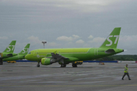 Глава Росавиации обсудил с S7 нарушение в работе двигателей Boeing 737-800