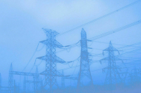 Почти 106 тысяч жителей регионов России остаются без света из-за непогоды