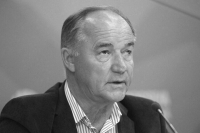 Умер командовавший 9-й ротой в Афганистане Герой СССР Валерий Востротин