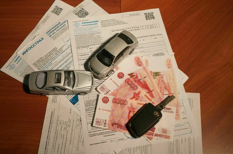 Краткосрочное ОСАГО будет дешевле годового, но ненамного