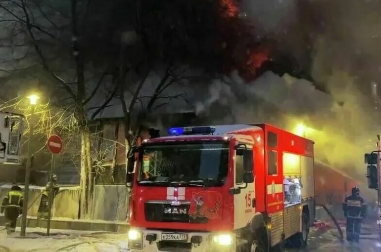 Пожар на Пушкинской площади Москвы локализовали на 1500 квадратных метрах