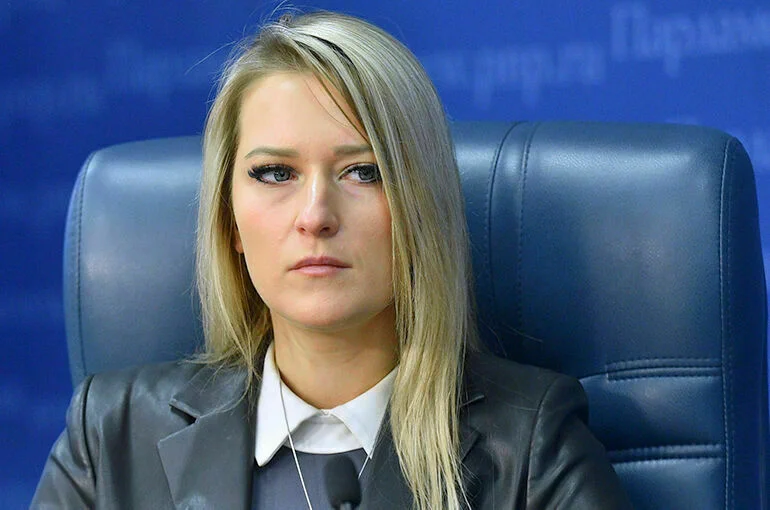 Лантратова рассказала, почему Киев пытается завербовать российских детей