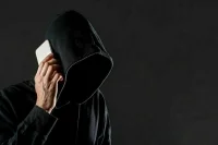 В ЦБ назвали срок, за который развеиваются чары мошенников