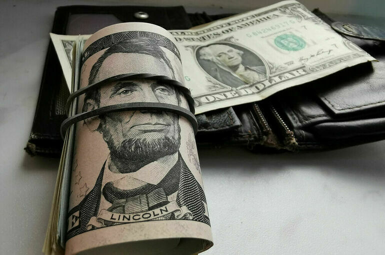 Совфед призвал ответить Западу изъятием заблокированных в РФ активов иностранцев