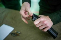 Прокурорам и следователям разрешили использовать автомат Калашникова для защиты