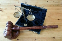 Прокурор запросила почти три года колонии для главы «Мемориала»*