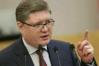 Исаев: На расширение системы соцконтракта выделят 100 миллиардов рублей