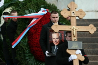 В храме Христа Спасителя проходит прощание с Николаем Рыжковым