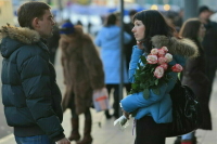 Сенатор Деньгин назвал недопустимой наценку на цветы перед праздниками