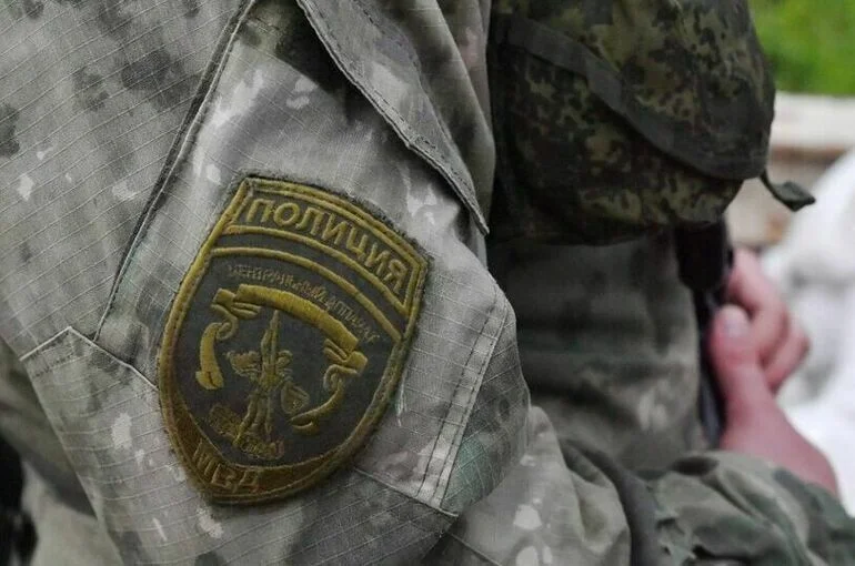 Под машиной экс-советника главы МВД ЛНР нашли взрывчатку
