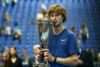 Российских теннисистов допустят до Олимпиады в нейтральном статусе