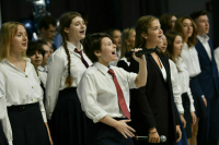 Как оценивают пение и рисунки детей в школе