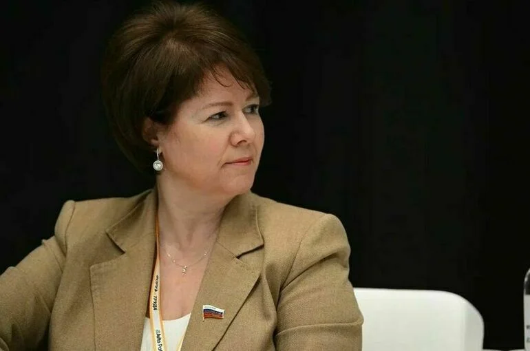 Жукова разъяснила, как оформить пособие при рождении двойни или тройни