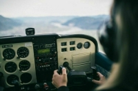 В Индонезии оба пилота уснули во время полета