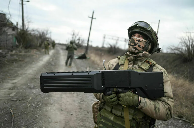В Белгородской области при атаке дронов-камикадзе повредило грузовик