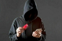 Кто и зачем звонит с незнакомых номеров