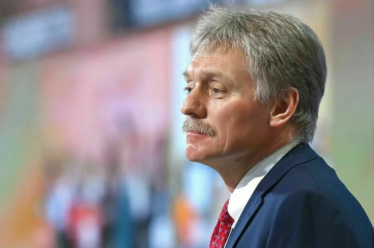 Песков объяснил отмену временного управления активами Danone