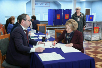  Матвиенко призвала россиян принять участие в выборах президента