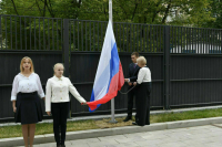 Флаги появятся на всех учебных заведениях