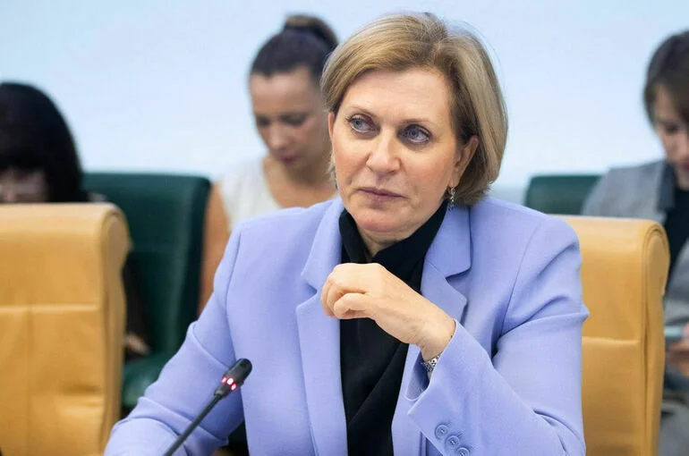 Попова: Властям и бизнесу нужен подход к развитию ИИ для защиты потребителей