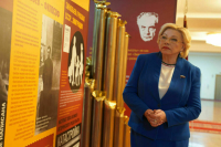 Елена Драпеко: Семья — это те, кто думает, как ты