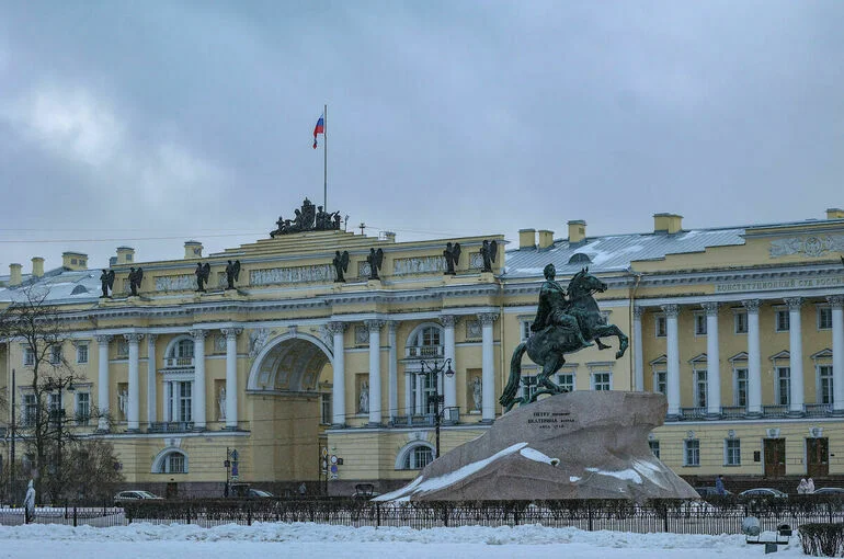 Зорькин: КС выскажется о смертной казни при наличии запроса от органов власти