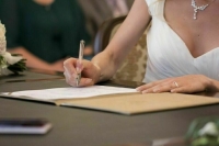 Фиктивным супружеским парам хотят поставить заслон