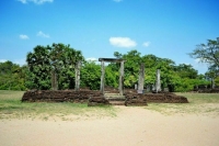 Шри-Ланка вернула плату за визы для россиян