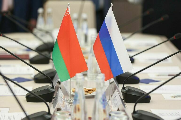 День единения россиян и белорусов предложили включить в число памятных дат