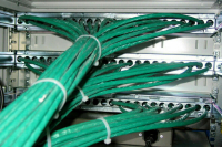 Совфед одобрил закон об упрощенном доступе провайдеров в многоэтажки