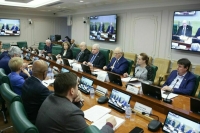 В Совфеде работают над поправками, связанными с защитой духовных ценностей