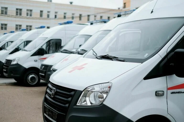 Врачей скорой хотят пересадить на отечественные авто