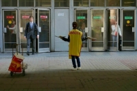 Минимальный оклад предложили сделать не ниже уровня МРОТ