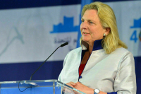 Экс-глава МИД Австрии Кнайсль: Конференция в Швейцарии «затеяна ради фото»