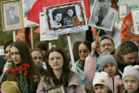 Более 60 стран решили провести очное шествие «Бессмертного полка»