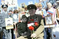 «Бессмертный полк» в 2024 году пройдет онлайн из соображений безопасности