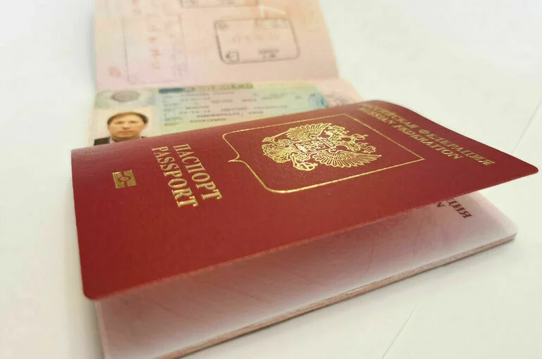 В МИД опровергли сообщения о подготовке запрета на замену документов за рубежом