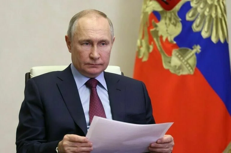 Путин: ЦБ держит ключевую ставку из-за инфляции, иначе будет, как в Турции