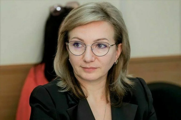 Депутат Тутова предложила оставить в ведении педагогов в детсадах два документа