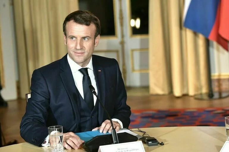 Макрон заявил, что готов обсуждать ограничение ядерного оружия «со всеми»