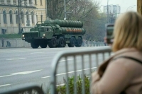 Министр обороны Турции пообещал не передавать Украине С-400