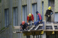 Капремонту в многоэтажках хотят добавить эффективности