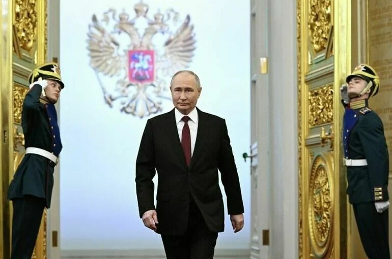 Путин официально вступил в должность Президента России