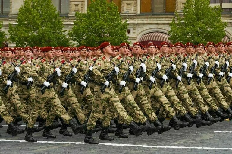 Китайский эксперт рассказал, что увидел на параде на Красной площади