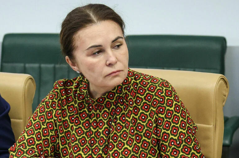 Сенатор Чефранова: Классными руководителями медклассов следует назначать врачей